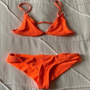 Frankie’s Bikinis size small set neon orange